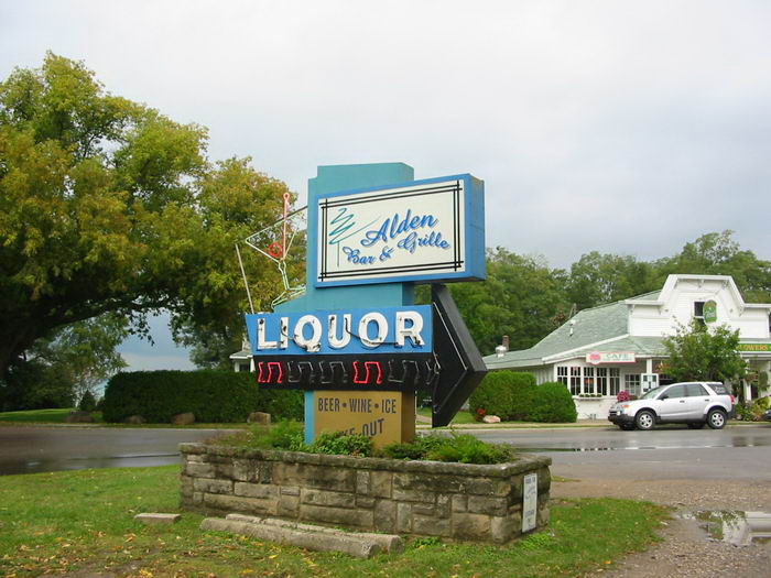 Alden - Sept 2003 Photo Of Alden Bar And Grille